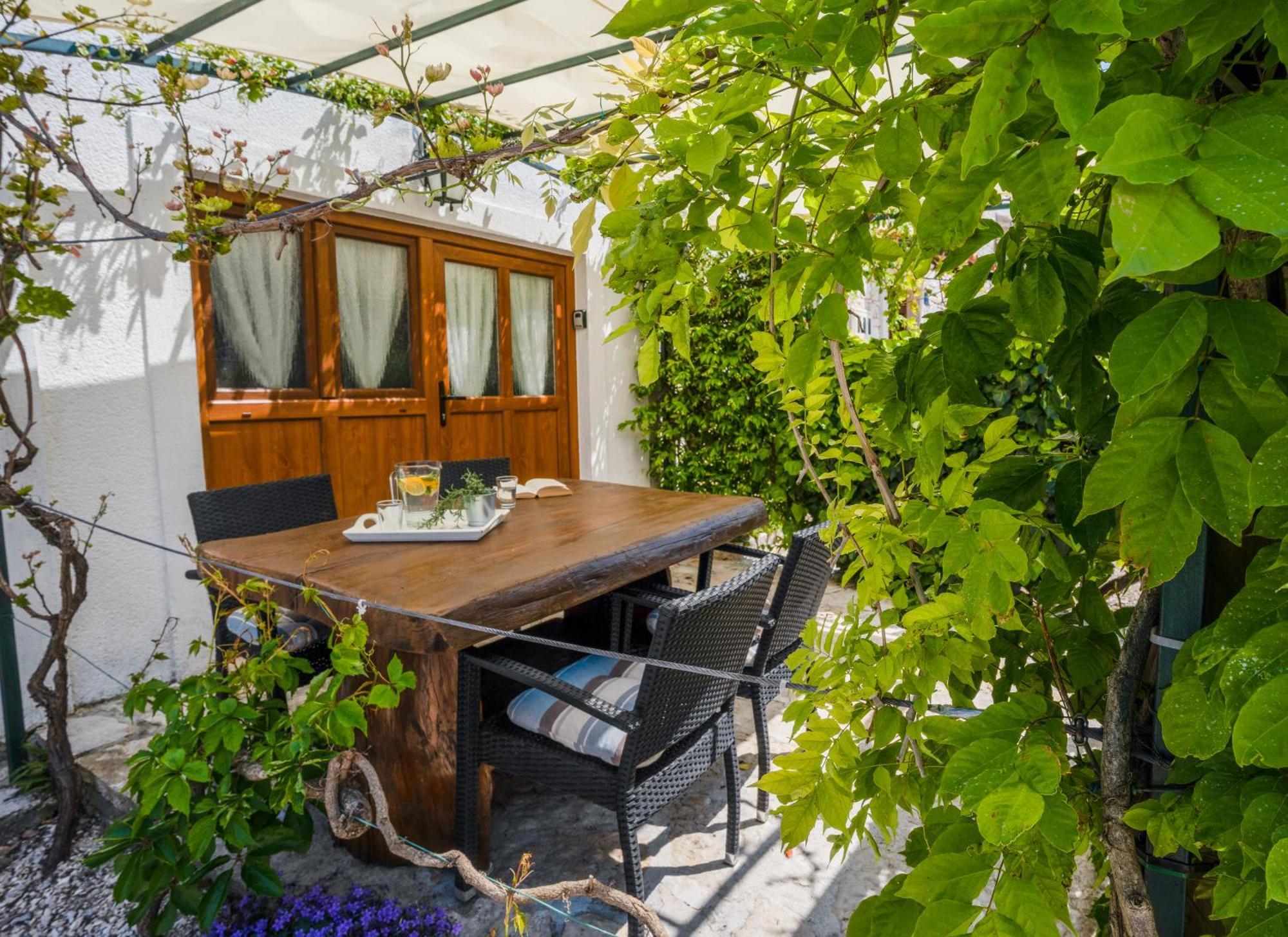 Lavanda Apartments & Room Святой Ловреч Пазенатички Номер фото